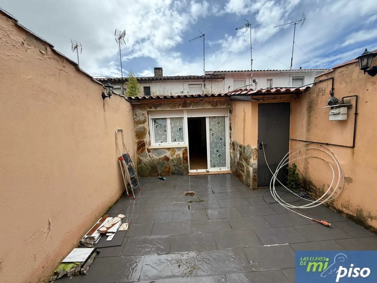 Jardí de Casa adosada en venda en Cabezón de Pisuerga amb Calefacció, Jardí privat i Parquet
