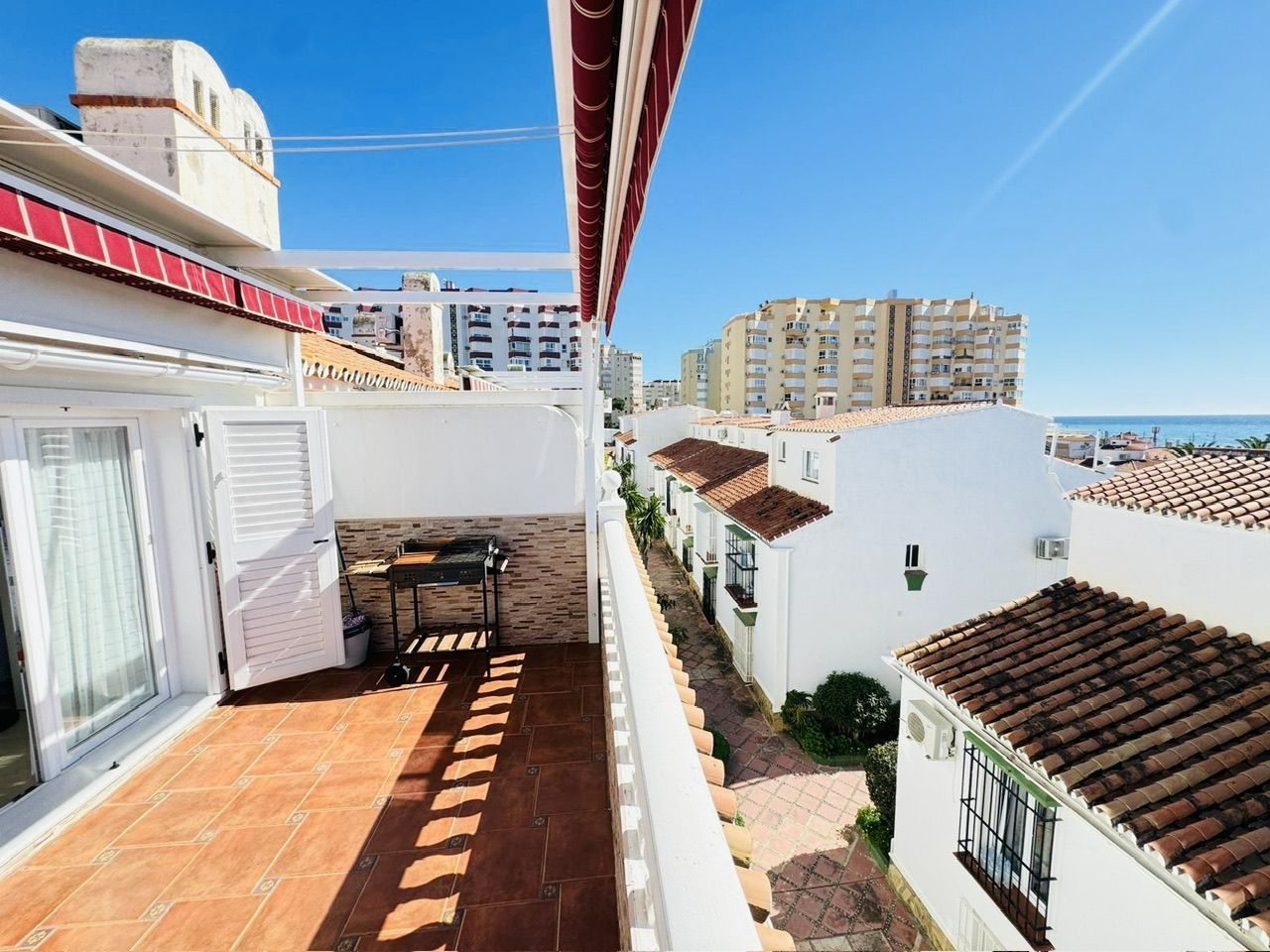 Exterior view of Duplex for sale in Torrox  with Air Conditioner and Community pool