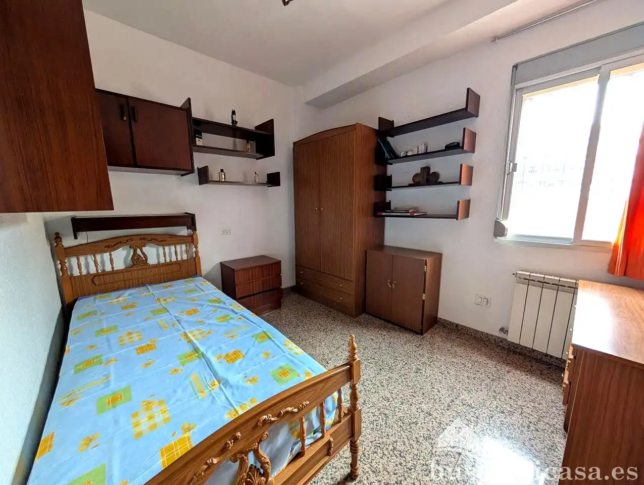 Dormitori de Casa o xalet en venda en Linares amb Aire condicionat, Calefacció i Jardí privat