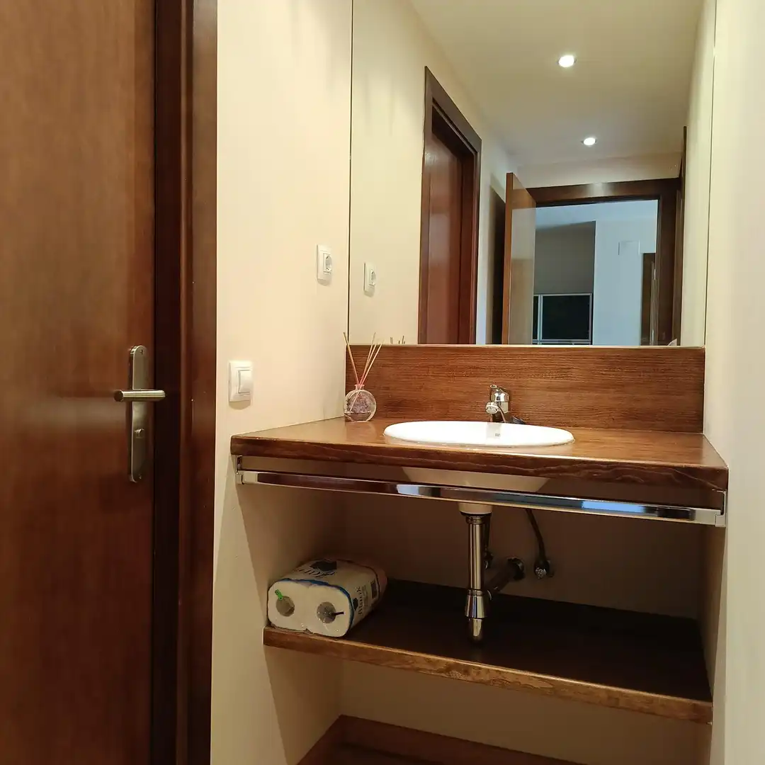 Baño de Apartamento en venta en Vielha e Mijaran con Calefacción, Terraza y Balcón