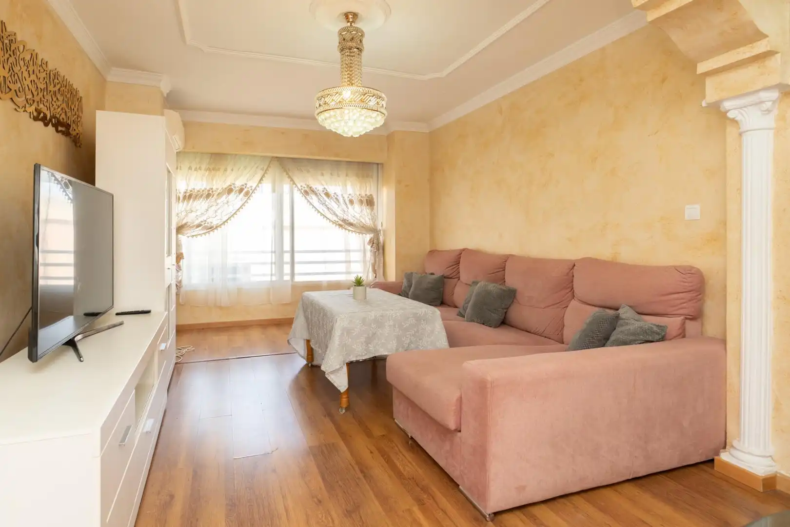 Sala de estar de Piso en venta en Motril con Aire acondicionado