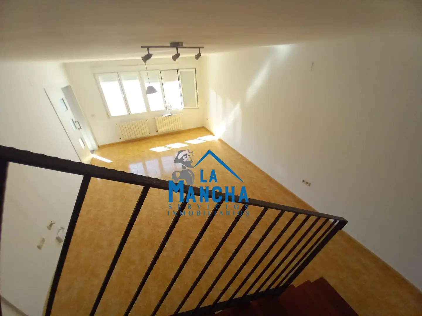 Casa a schiera con terrazza in vendita a Madrigueras, imagen 9