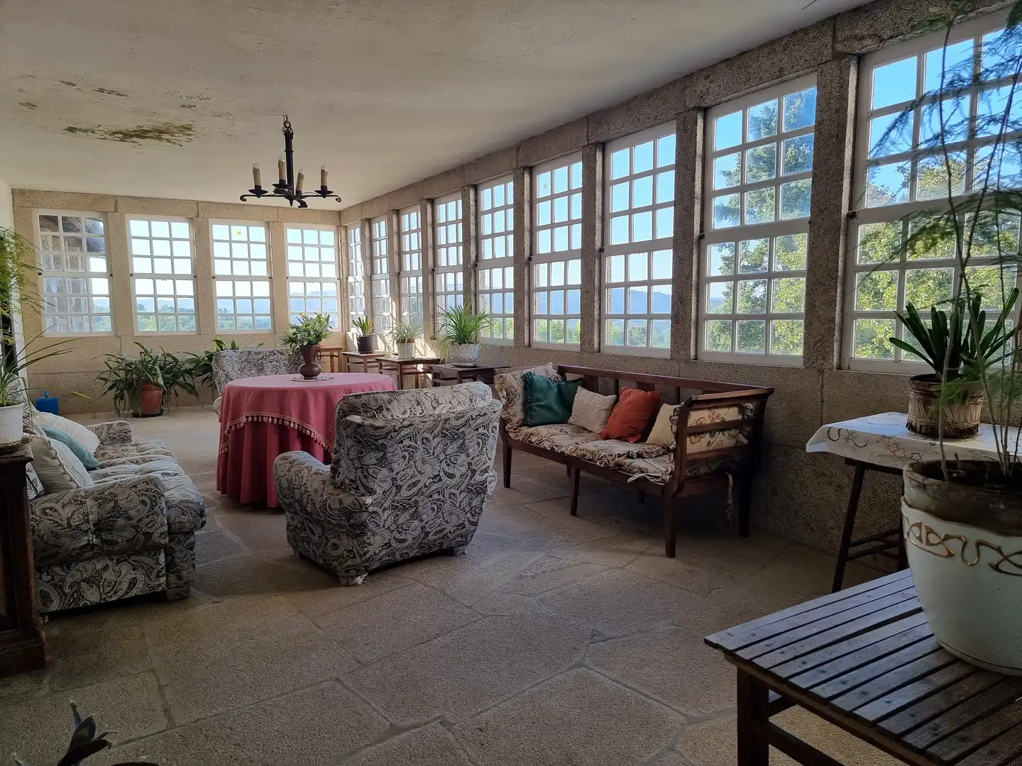 Esszimmer von Country house zum Verkauf in A Estrada  mit Privatgarten, Parkett und Terrasse