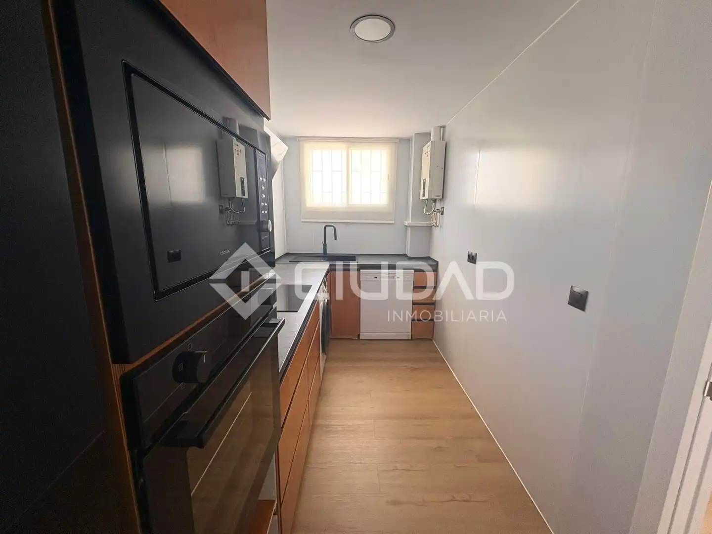 Kitchen of Flat for sale in Sanlúcar de Barrameda  with Furnished