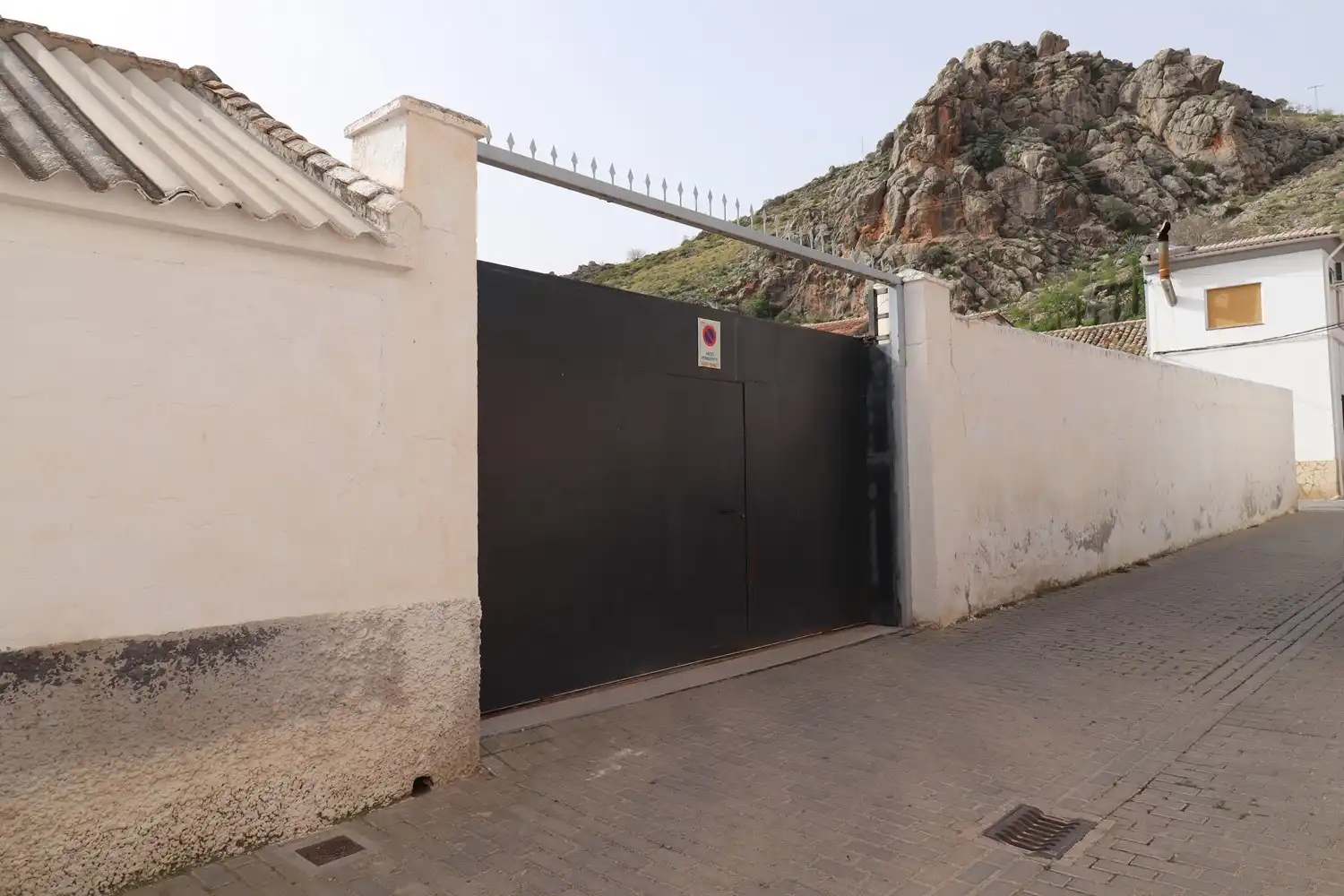 Vista exterior de Casa o xalet en venda en Íllora amb Jardí privat i Moblat