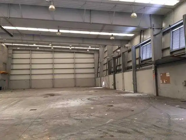 Nave industrial en venta en San Martín del Rey Aurelio