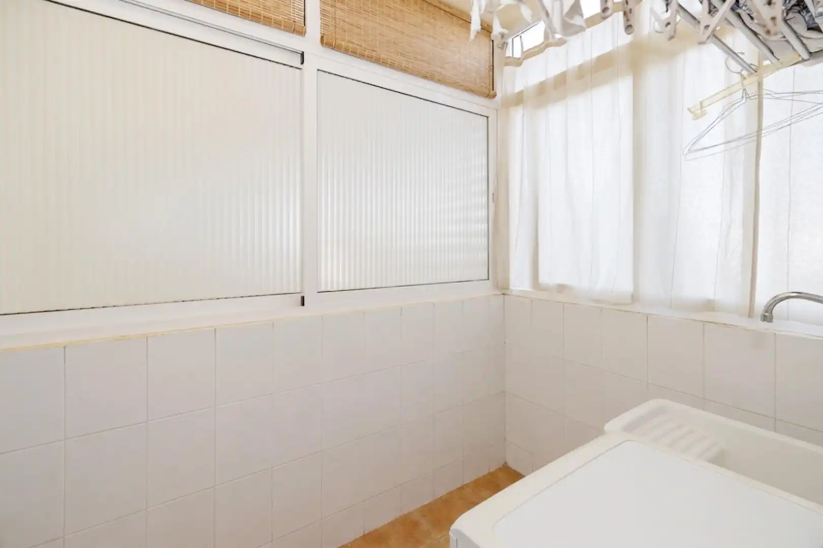 Bathroom of Flat for sale in Mijas  with Air Conditioner, Terrace and Storage room
