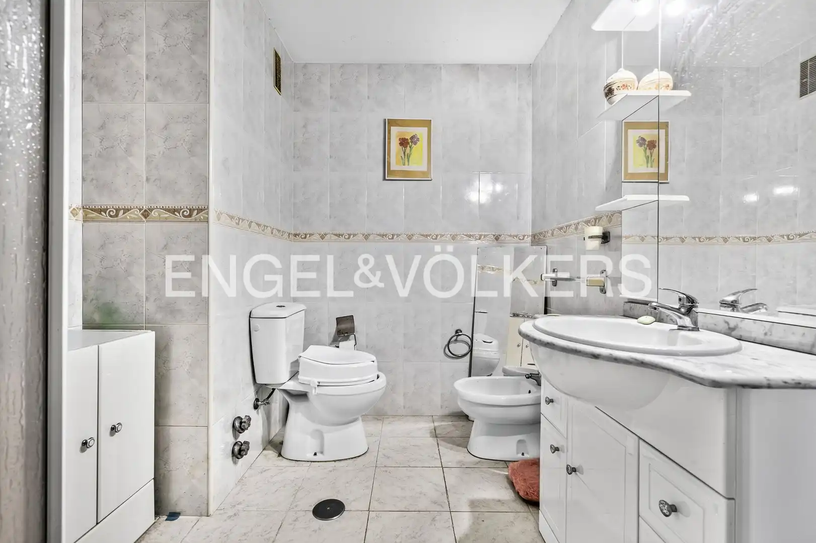 Baño de Piso en venta en Sevilla con Aire acondicionado, Calefacción y Parquet