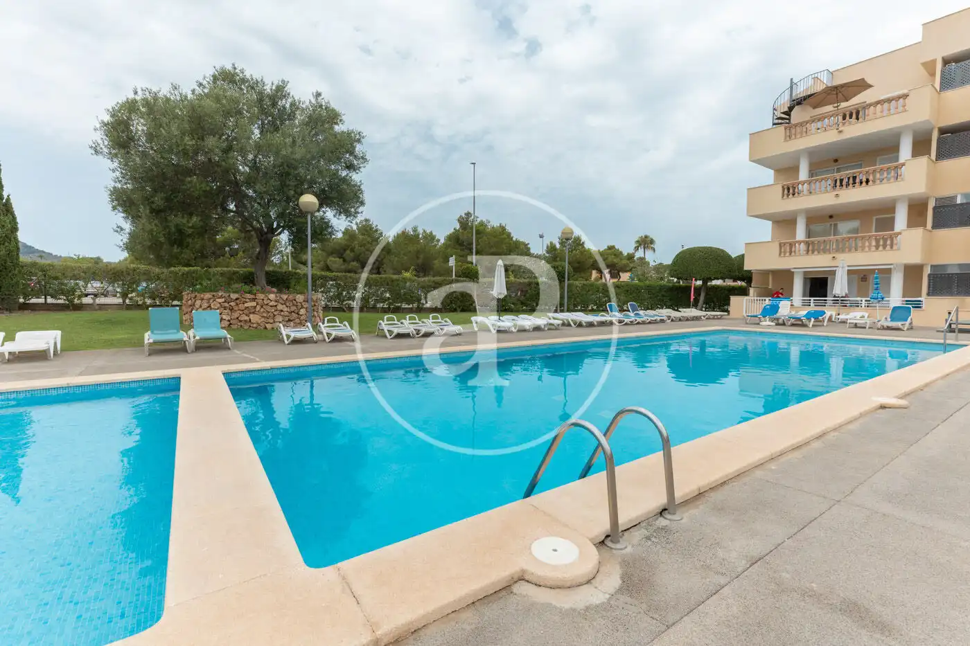 Piscina de Piso de alquiler en Son Servera con Aire acondicionado, Calefacción y Jardín privado
