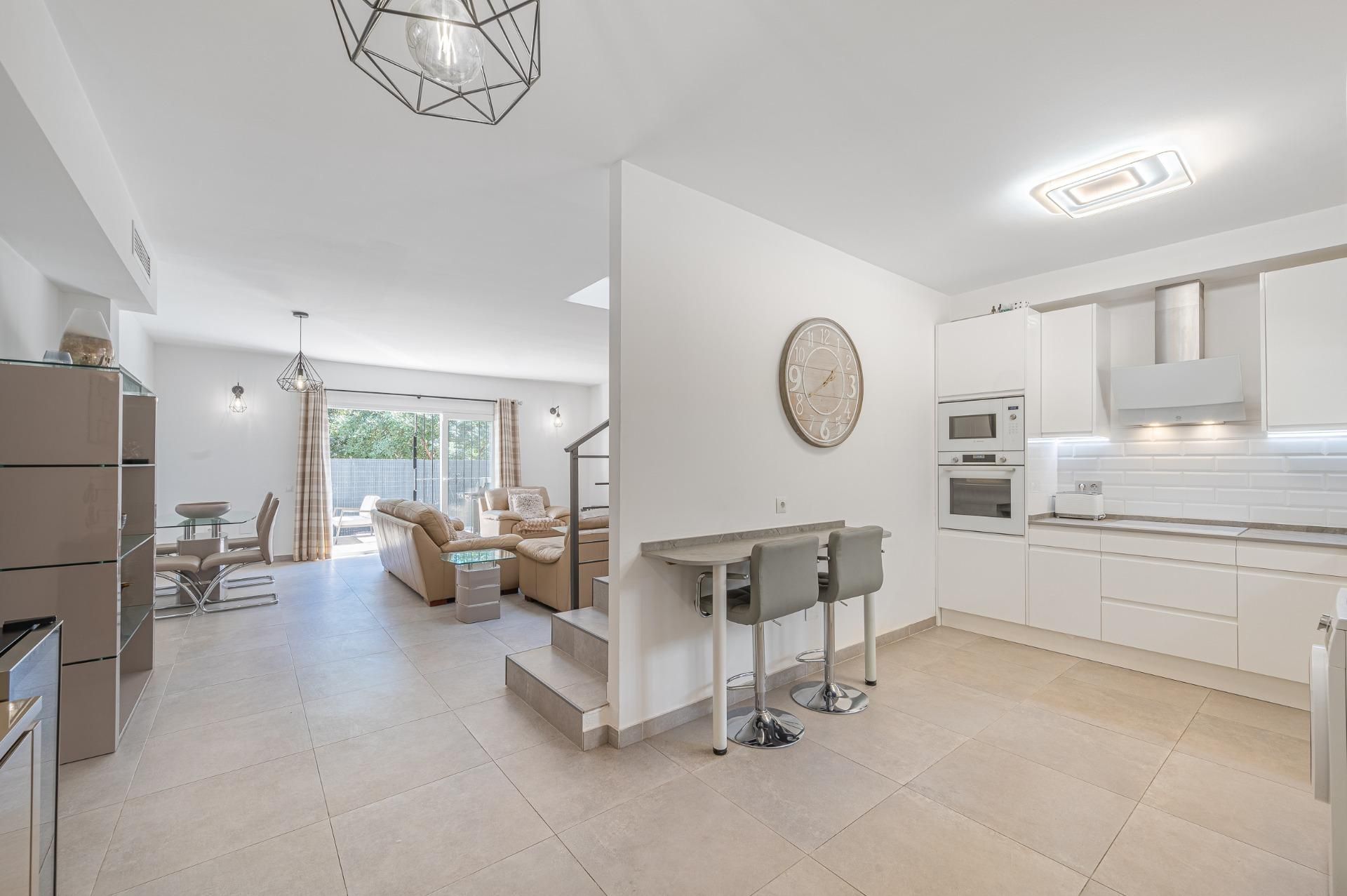 Casa adosada en venda a Avenida ACAPULCO, 8, Los Boliches