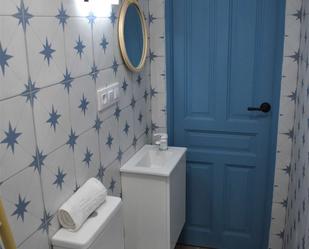 Bathroom of Study to share in Dénia  with Air Conditioner and Terrace