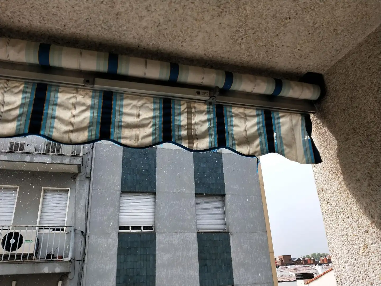 Exterior view of Flat for rent in Girona  with Furnished