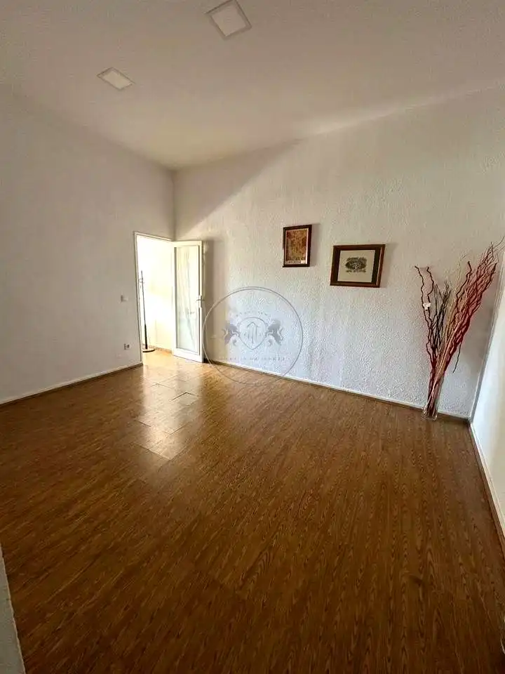 Flat for sale in Madrid  with Balcony
