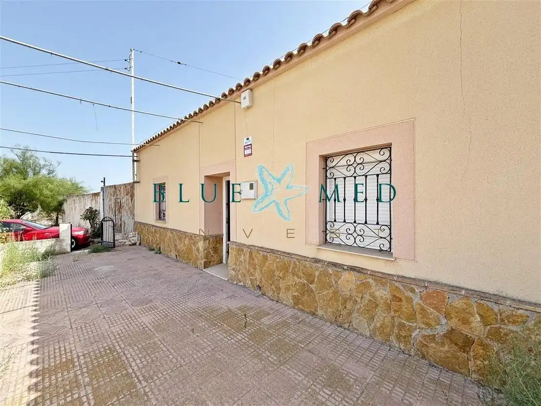 Vista exterior de Casa o xalet en venda en Cartagena amb Jardí privat, Terrassa i Moblat