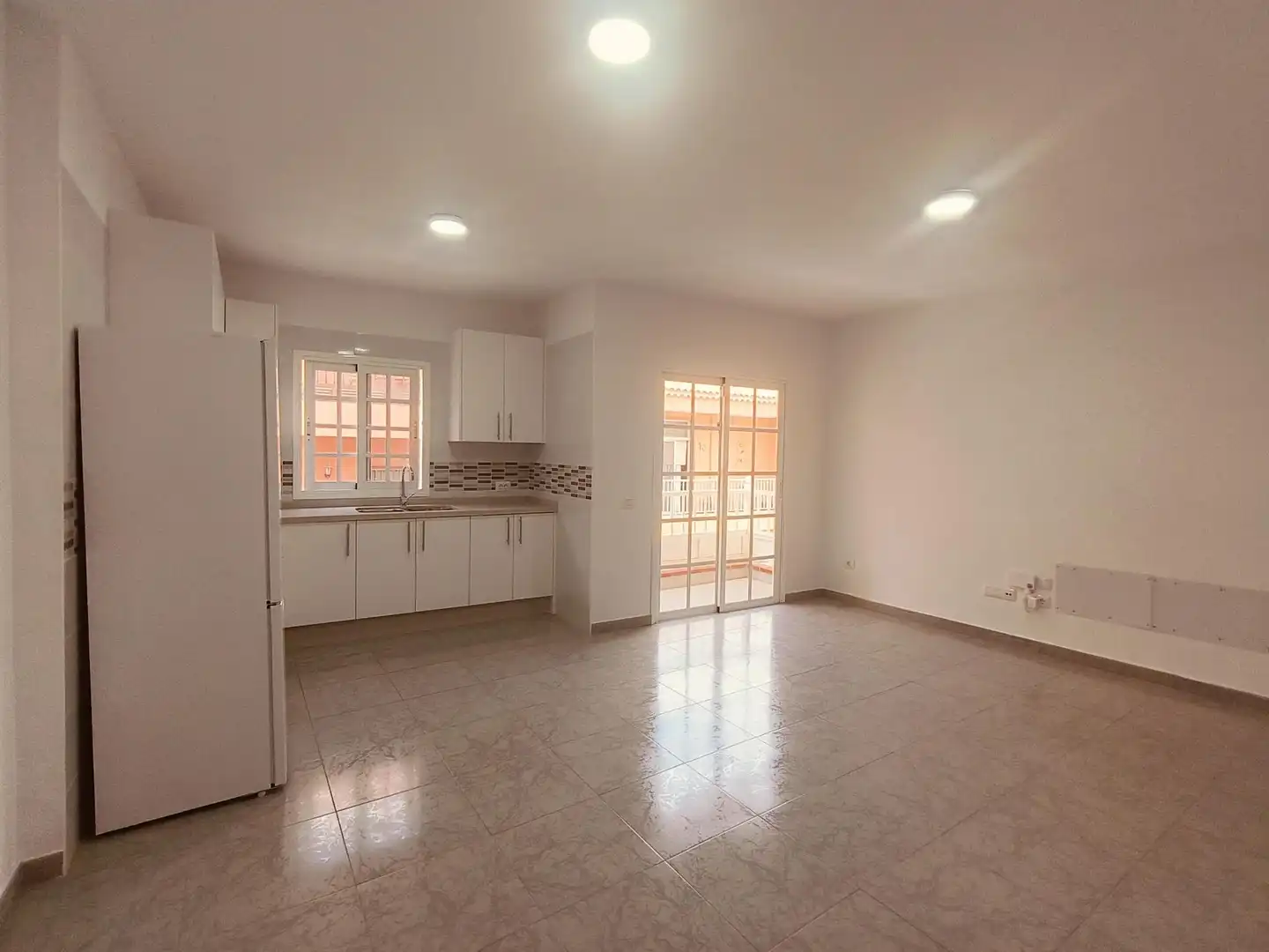 Flat for rent in Calle Calle Rafael Alberti, Guargacho