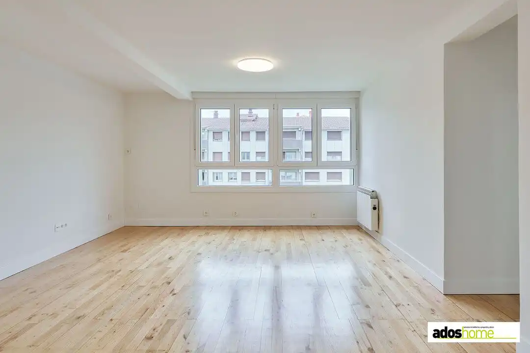 Living room of Flat for sale in Zarautz  with Heating and Parquet flooring