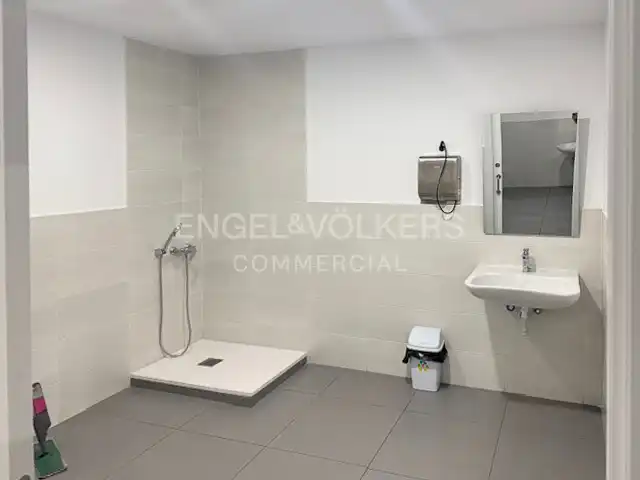Local comercial de lloguer a Eixample, imagen 12