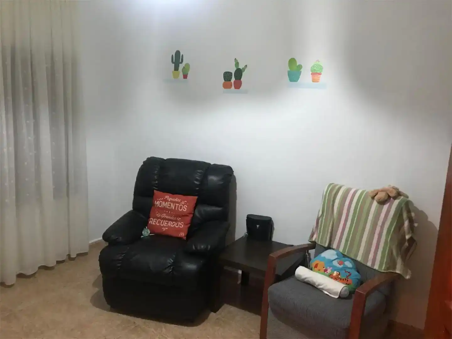 Sala d'estar de Casa adosada en venda en Antequera amb Aire condicionat i Balcó