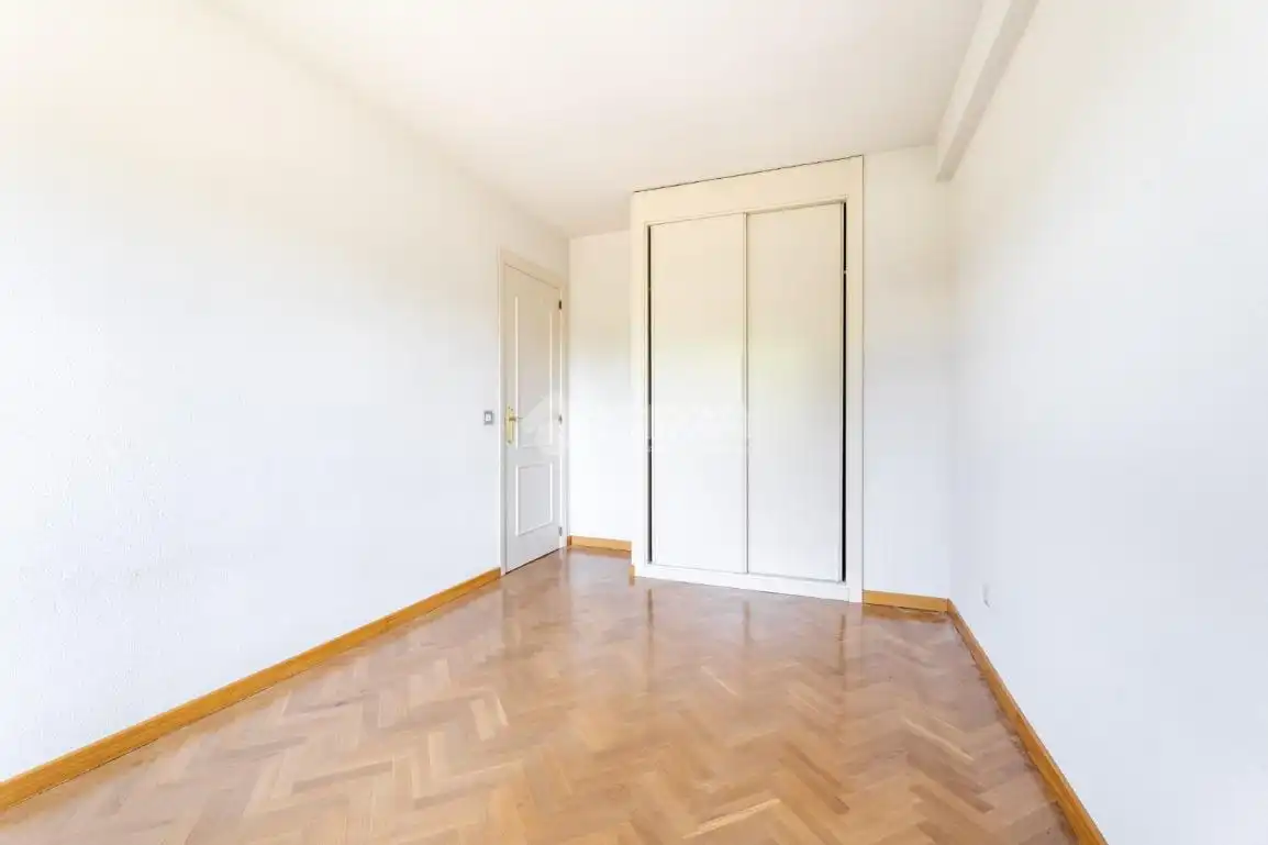 Bedroom of Detached homes for sale in Majadahonda  with Heating and Terrace