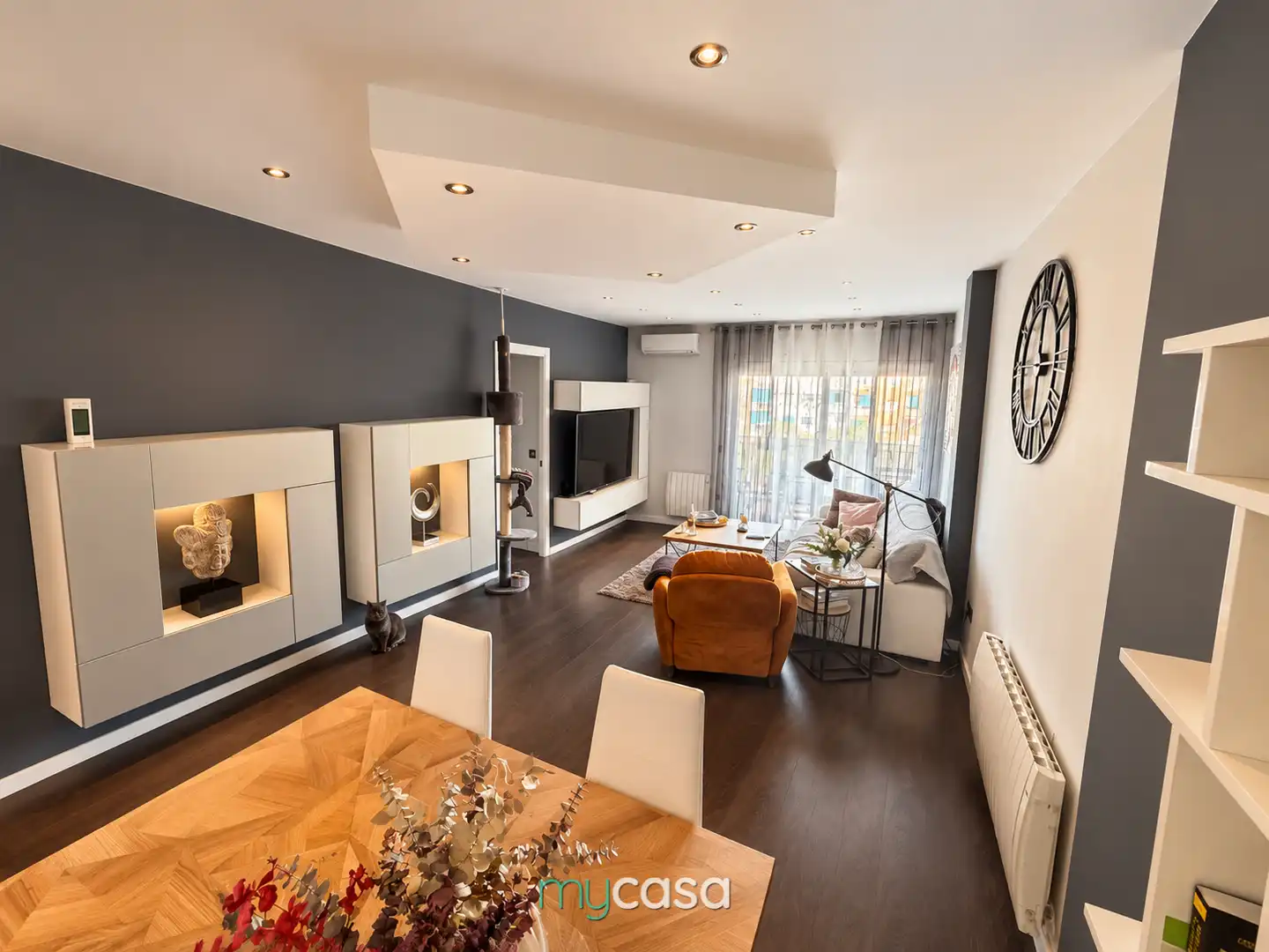 AMPLITUD · LUZ NATURAL · 130 m² · 3 HABITACIONES · VESTIDOR · BALCÓN, imatge 2