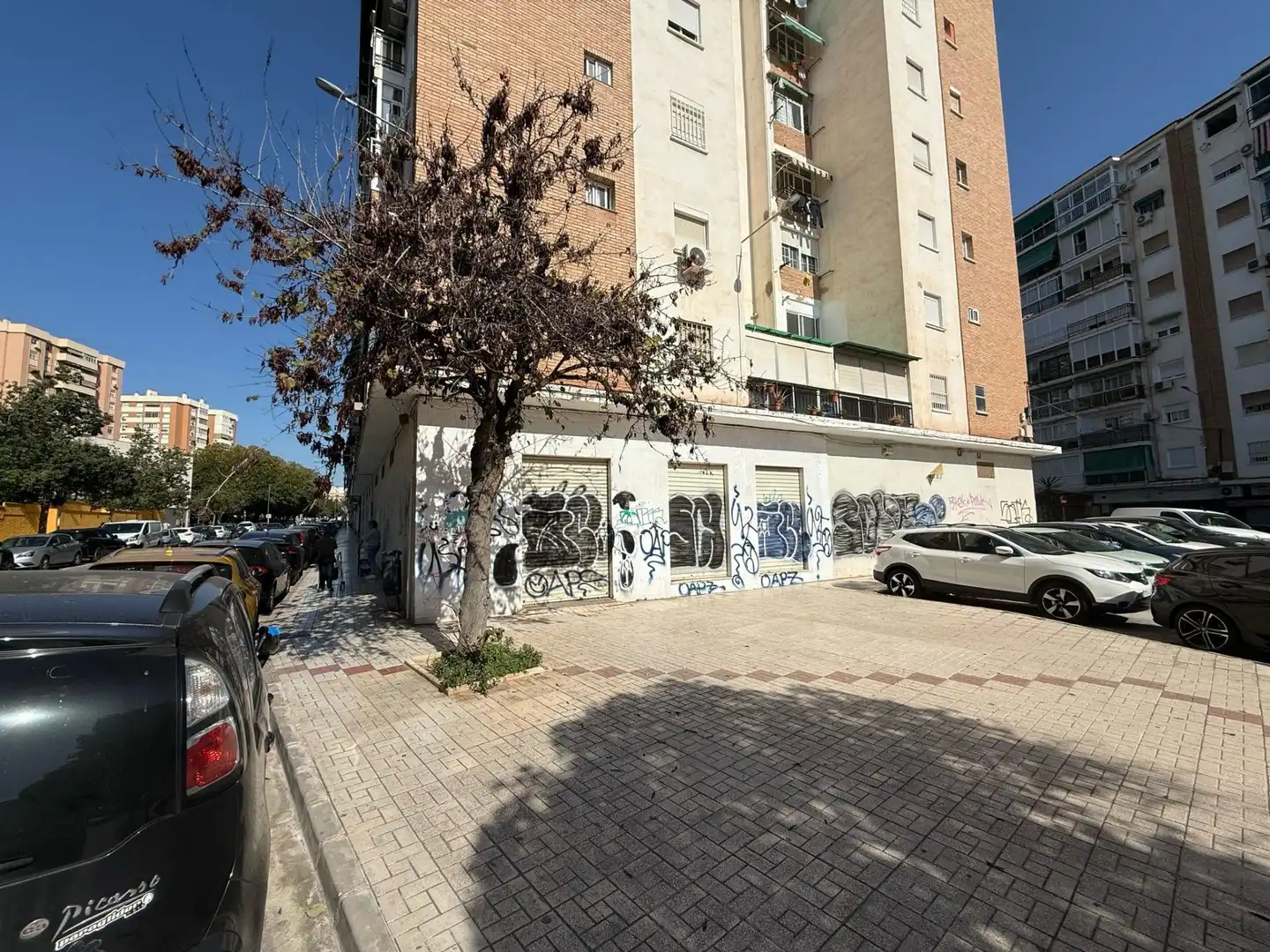 Buildings for sale in Plaza CONDE DE FERRERIA, Martiricos - La Roca - La Rosaleda