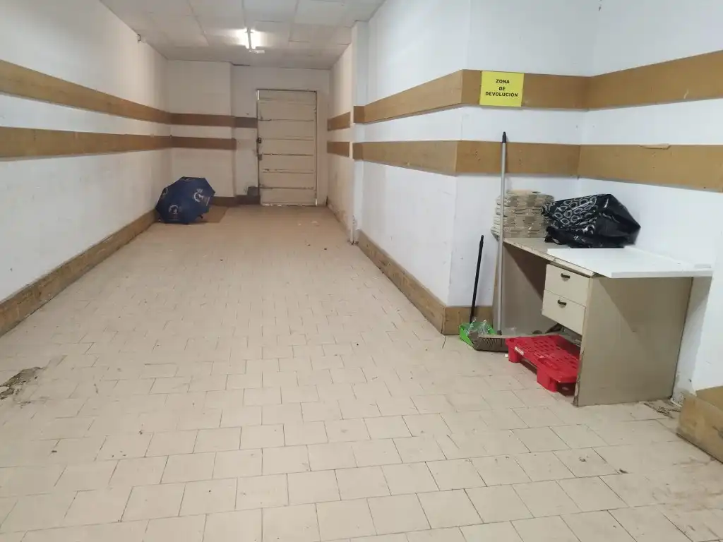 Local comercial en alquiler en Puerto, imagen 4