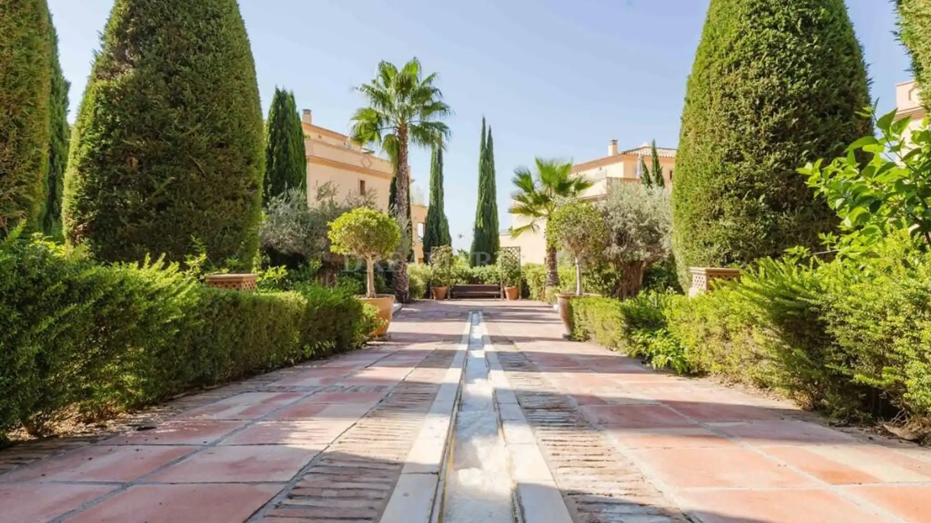 Jardín de Apartamento en venta en Benahavís con Aire acondicionado, Terraza y Piscina