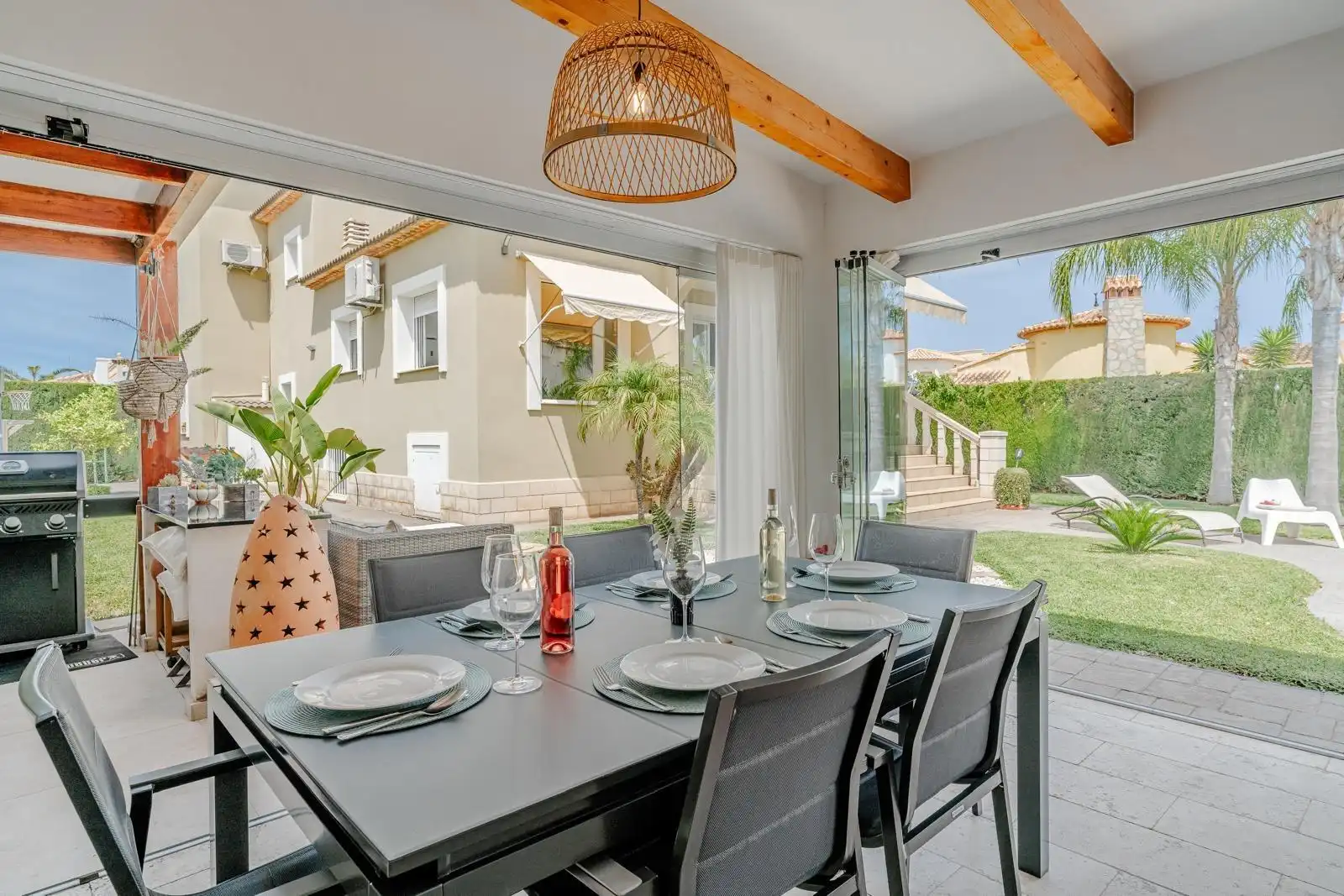 Casa o chalet de alquiler en Les Bovetes - La Felicidad
