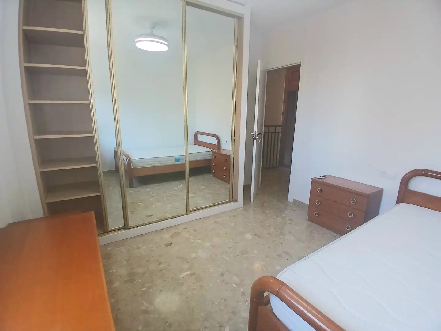 Schlafzimmer von Wohnung zur untervermieten in Almería mit Klimaanlage, Möbliert und Ofen