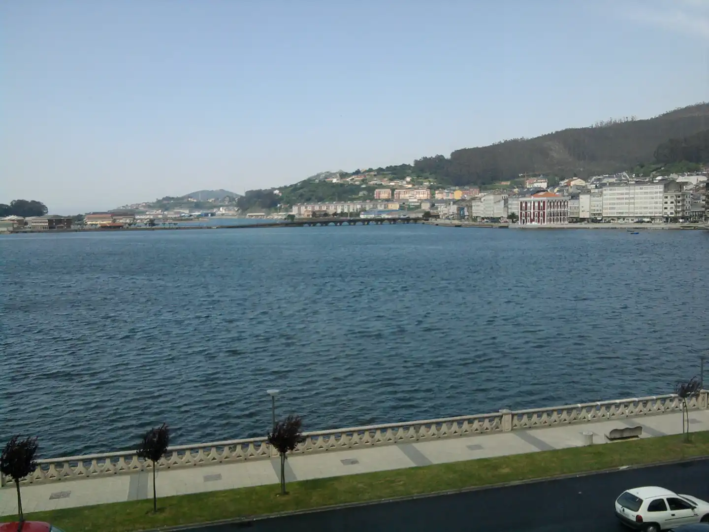 Vista exterior de Piso en venta en Viveiro, Lugo