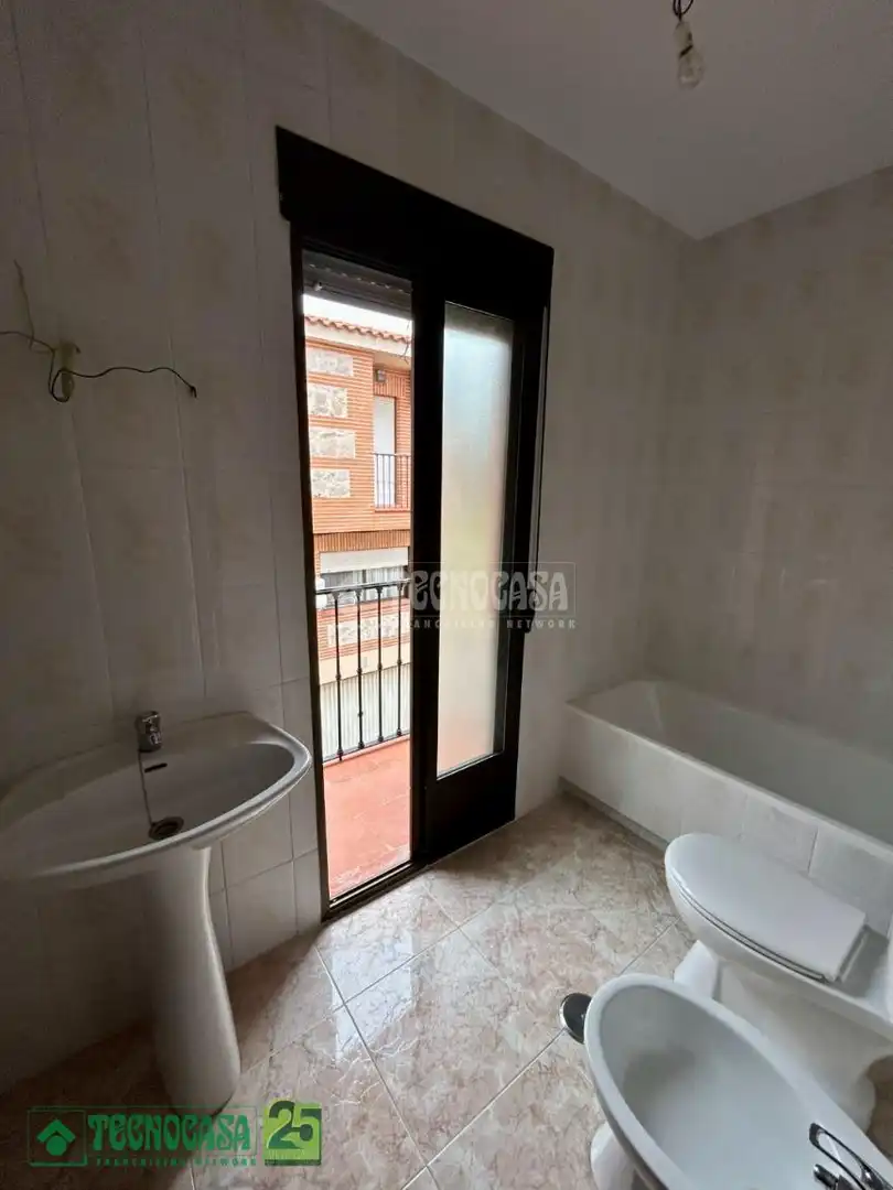 Casa adosada en venda a C. Cela, Huerta de Valdecarábanos