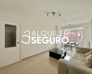 Living room of Flat to rent in  Madrid Capital  with Heating, Terrace and Furnished