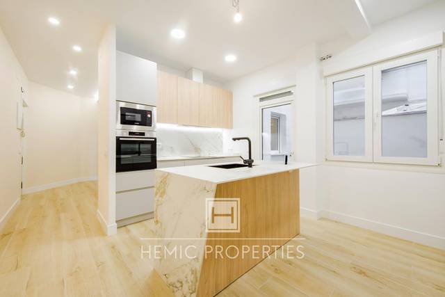 Piso en Venta en Calle de Ibiza en Ibiza de Madrid