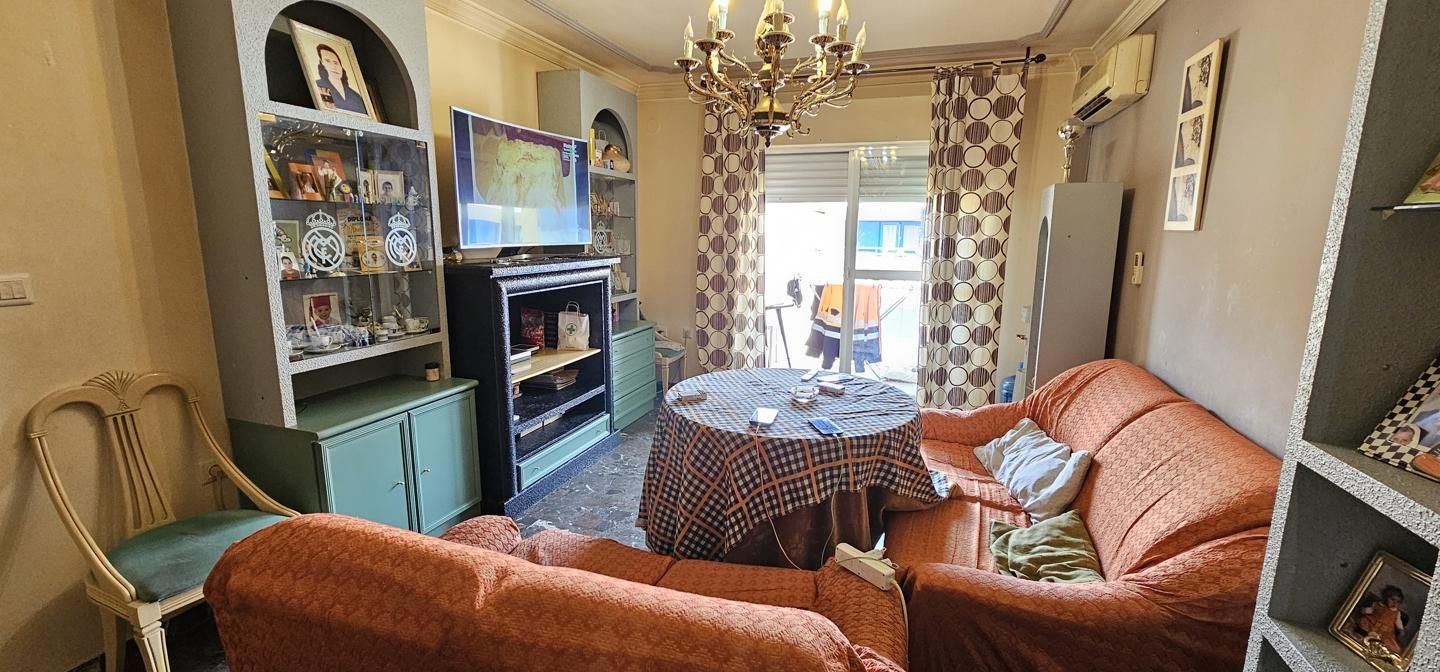 Wohnzimmer von Wohnung zum verkauf in Gójar mit Balkon