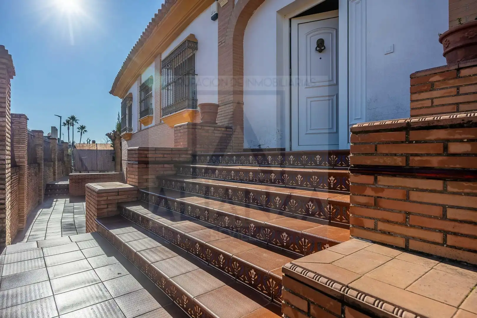 Casa o chalet en venta en Valencina de la Concepción con Aire acondicionado, Jardín privado y Piscina comunitaria