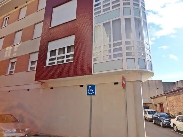 Parkplatz von Wohnung zum Verkauf in Salas de los Infantes mit Heizung