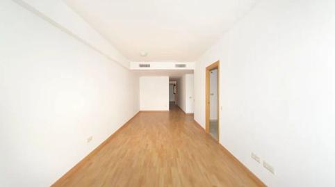 Foto 3 de Piso en venta en Vallpineda - Santa Bàrbara, Barcelona
