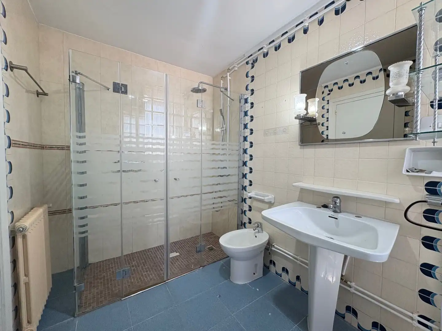 Baño de Piso de alquiler en Mérida con Aire acondicionado, Calefacción y Terraza