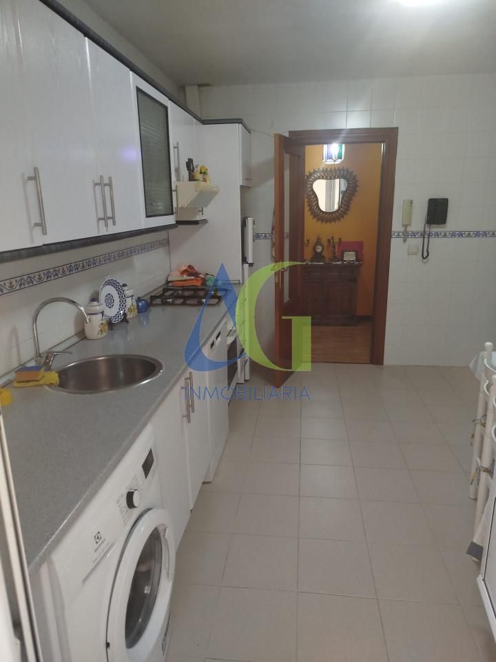 Kitchen of Flat for sale in Villaquilambre  with Heating, Parquet flooring and Terrace