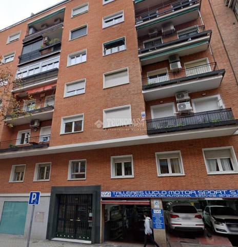 Piso en Venta en Calle de la Infanta Mercedes en Cuatro Caminos - Azca