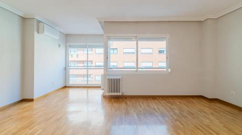 Foto 4 de Piso en venta en Del Campo de Calatrava, Tres Olivos - Valverde, Madrid