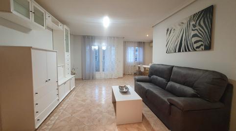 Foto 3 de Piso de alquiler en Avenida Pío XII, El Pilar - La Estación, Toledo