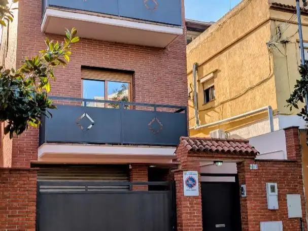 Maison avec piscine à vendre à c/ angel prats 17