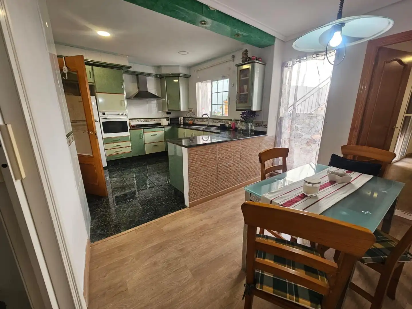 Cocina de Casa o chalet en venta en Sagunto / Sagunt con Calefacción, Terraza y Trastero