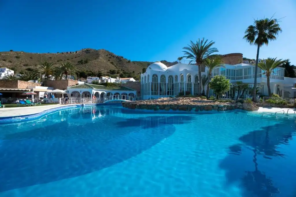 Piscina de Ático en venta en Nerja con Aire acondicionado, Calefacción y Terraza