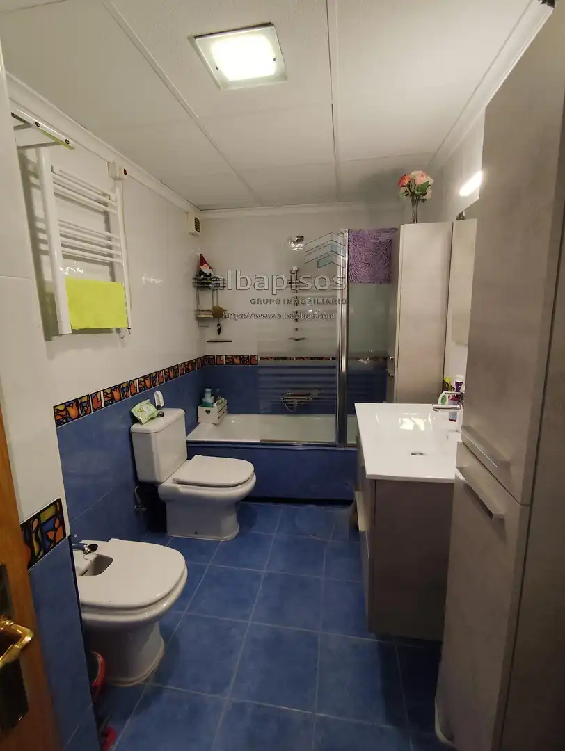 Baño de Piso en venta en Albacete con Aire acondicionado, Calefacción y Trastero