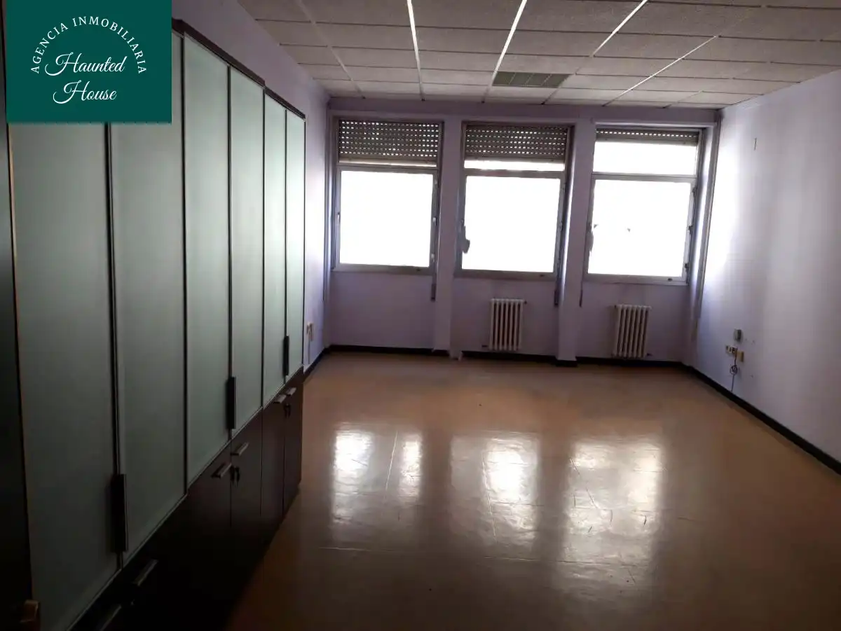 Bureau avec ascenseur à louer à LIBERTAD, imagen 2