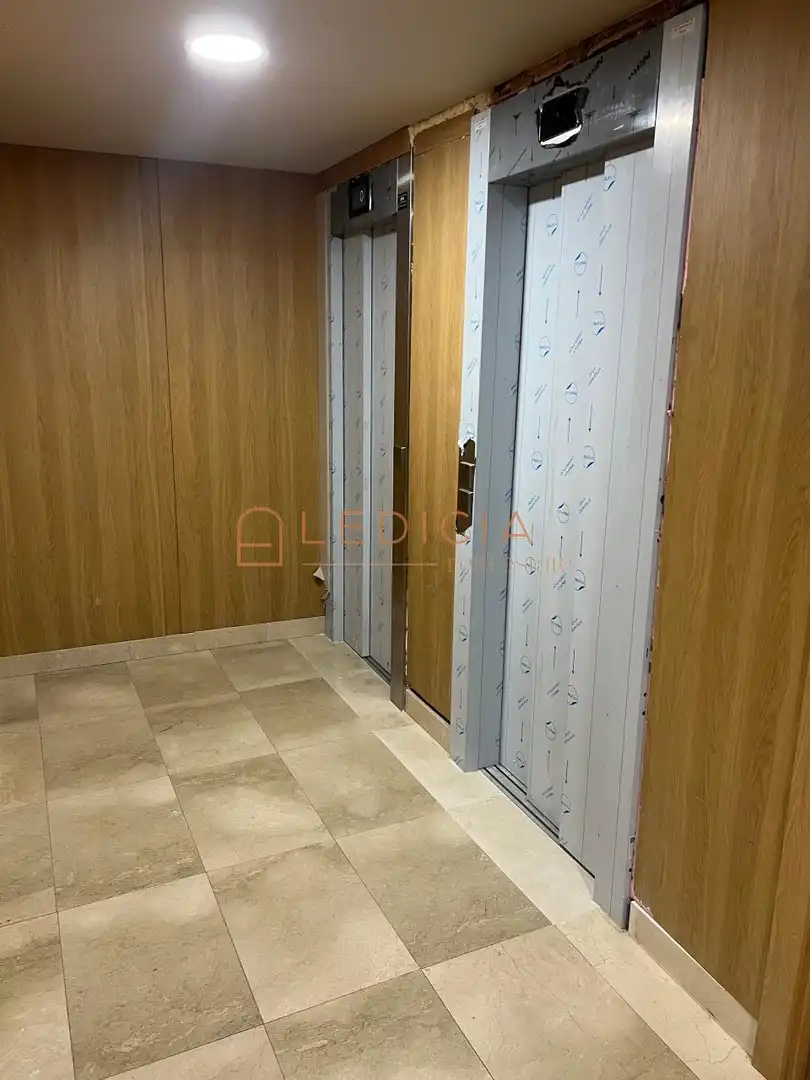 Piso de alquiler en Vigo  con Calefacción, Parquet y Amueblado