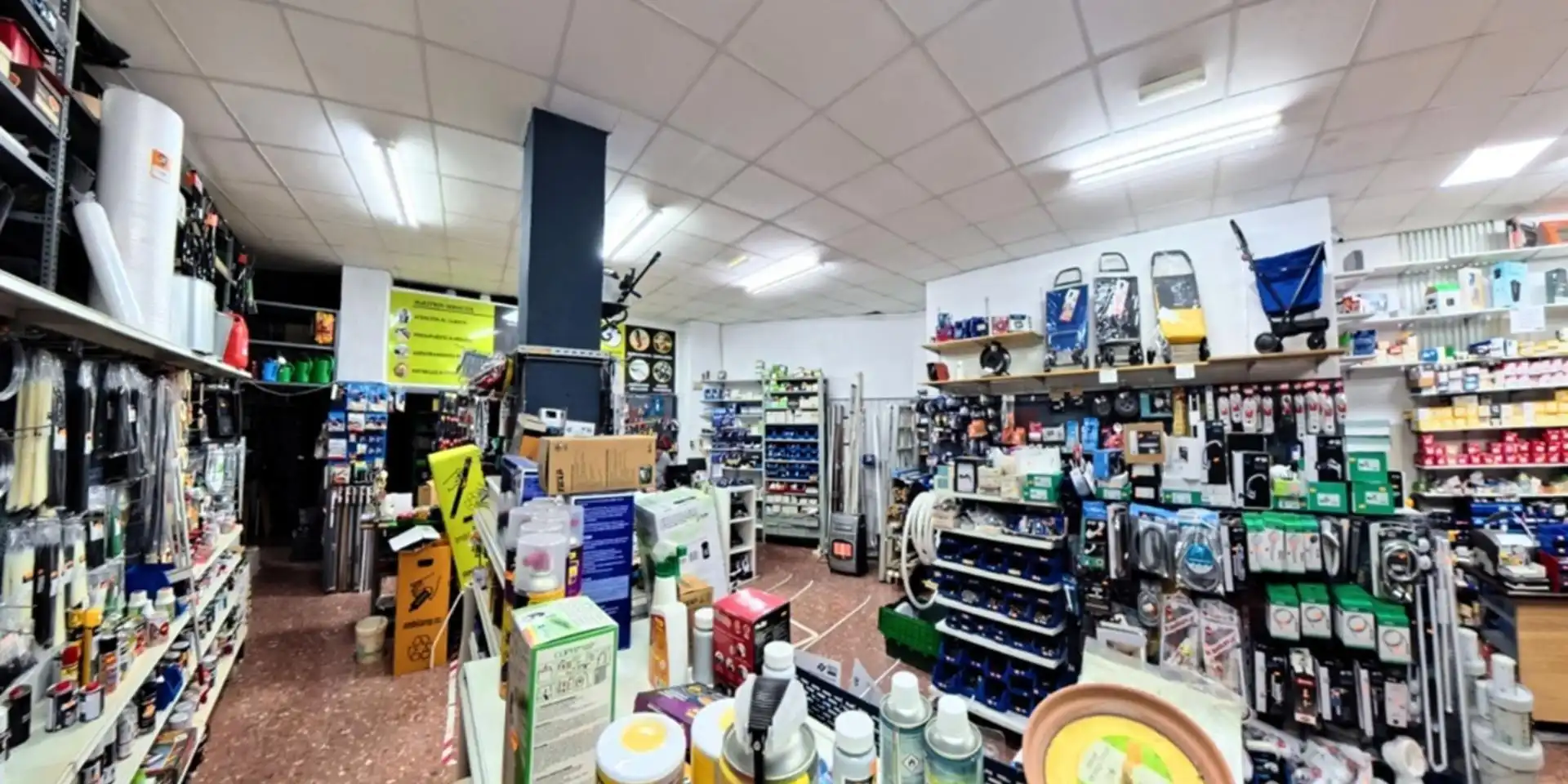 Local en venta en Chiva con Amueblado