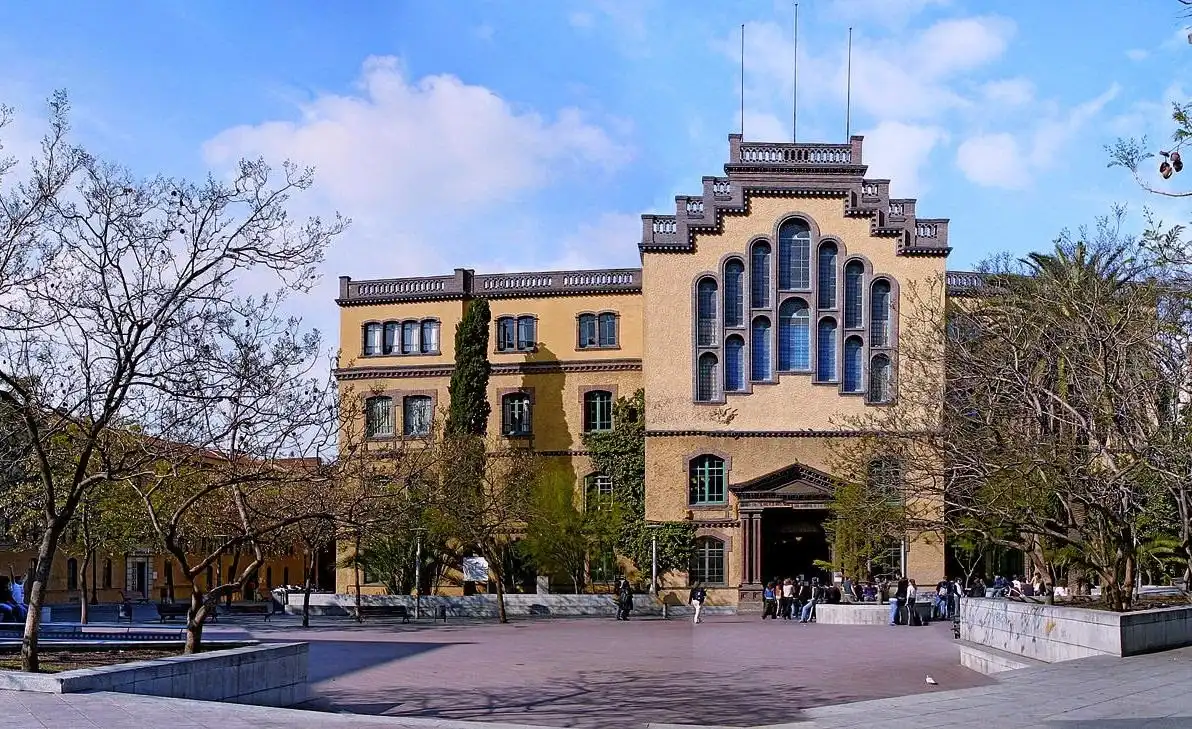 Vista exterior de Casa adosada en venta en Barcelona con Aire acondicionado, Calefacción y Parquet